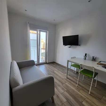 דירה One Bedroom With Wifi At 3 Km Away From The Beach פורטימאו