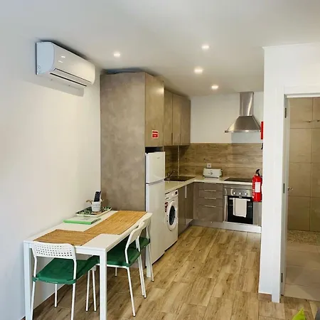 דירה One Bedroom With Wifi At 3 Km Away From The Beach *