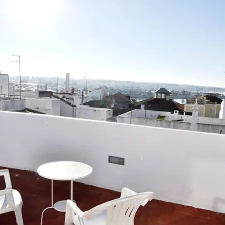 One Bedroom With Wifi At 3 Km Away From The Beach דירה